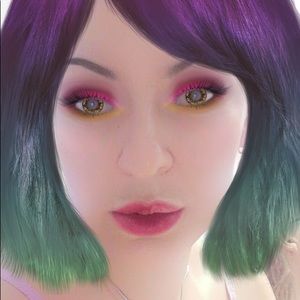 Meet your Posher, Albina